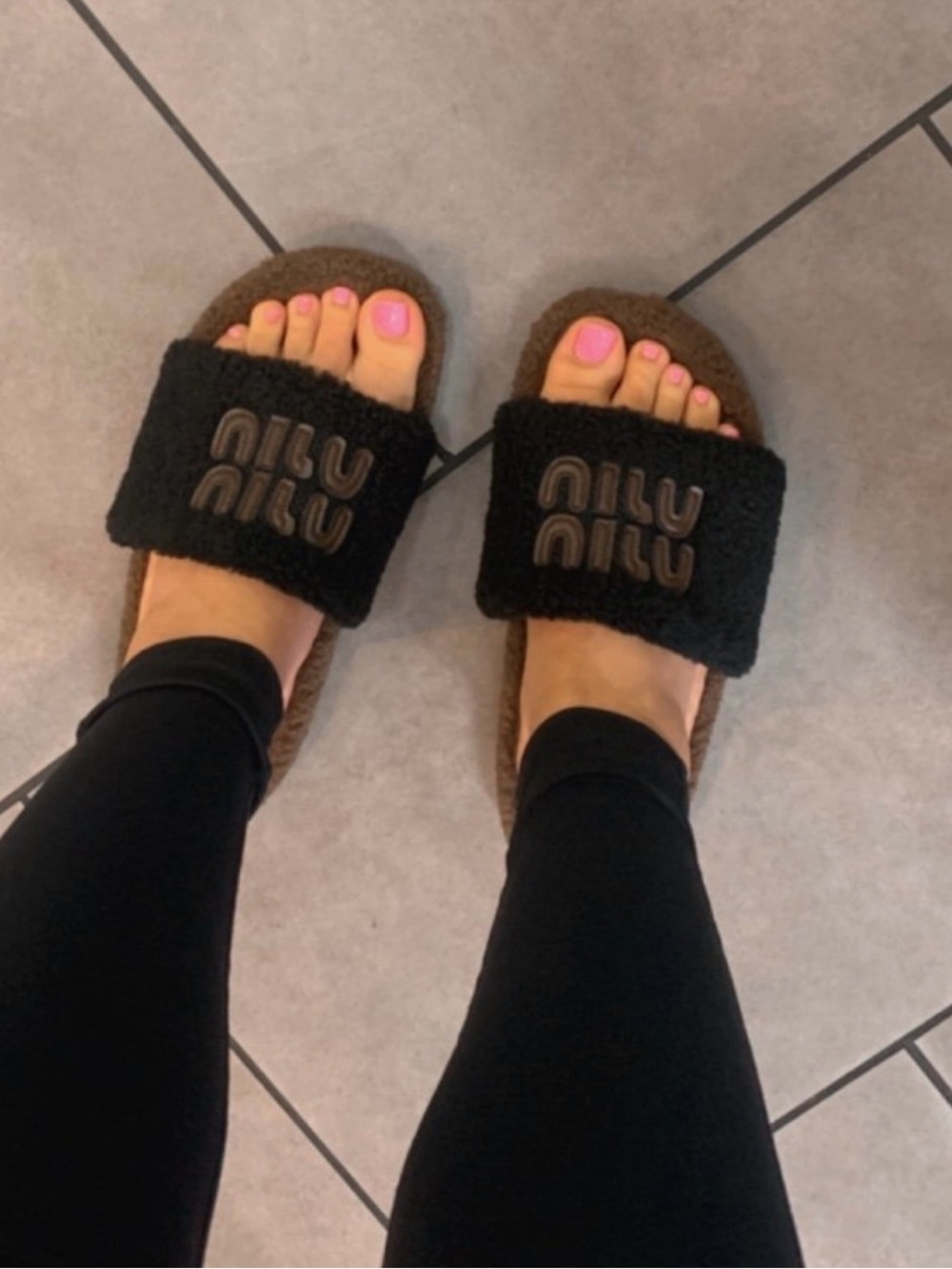 Faux Fur Slide Slippers in Dark Brown and Black